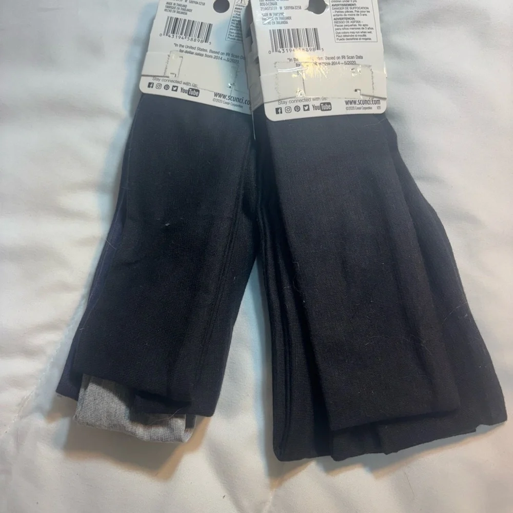 New 2 sets of 5 Scunci Hair Accessories in Black, Red, Navy and Gray